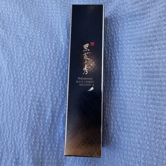 Huksamsoo Black Ginseng Emulsion Toner 120ml - Picture 1 of 6